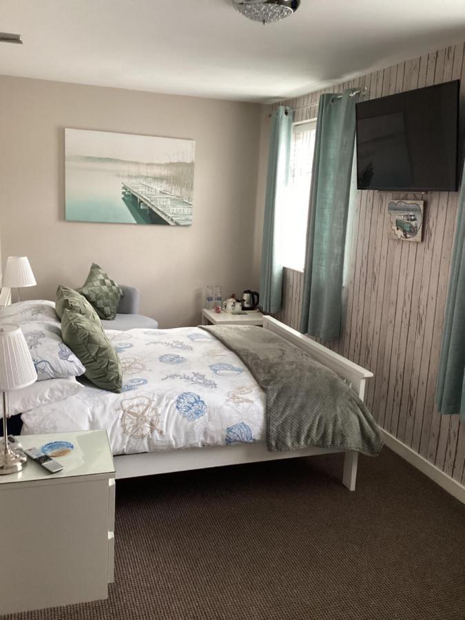 By The Seaside Bed & Breakfast Blackpool Dış mekan fotoğraf